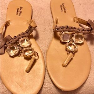 Simply Vera Sandals Sz(10)